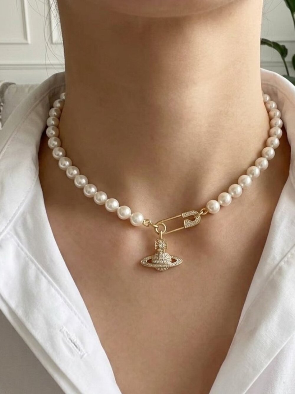 Planet  Pendant Pearl Choker 15" with Gold Pendant Necklace with Faux Pearls